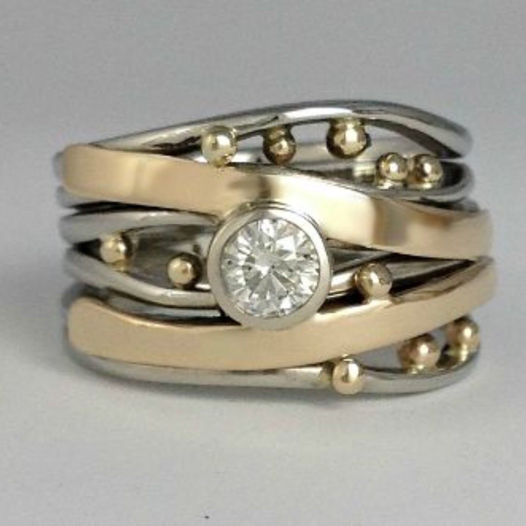 Royal - Bague Vintage en Or Incrustée de Zirconia